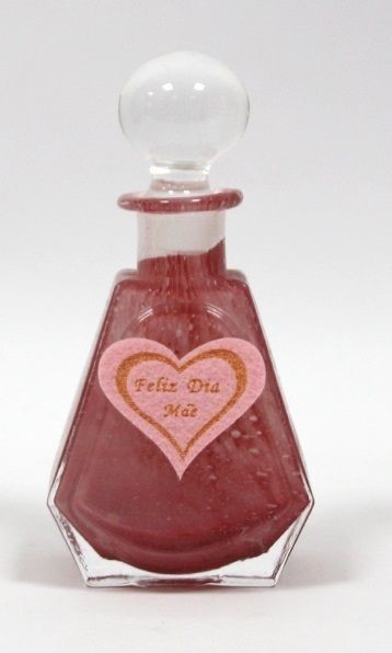 Bouteille rose avec cœur
