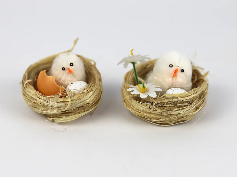 Nid avec poussins blancs 6cm Boîte 6