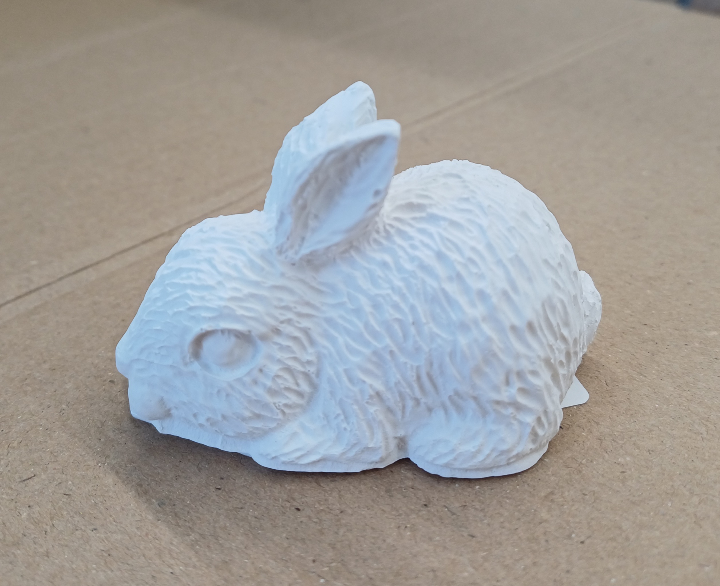 Lapin en résine 5x6cm