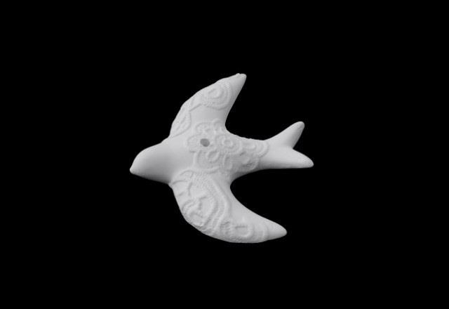 Hirondelle blanche en plâtre 9x7cm