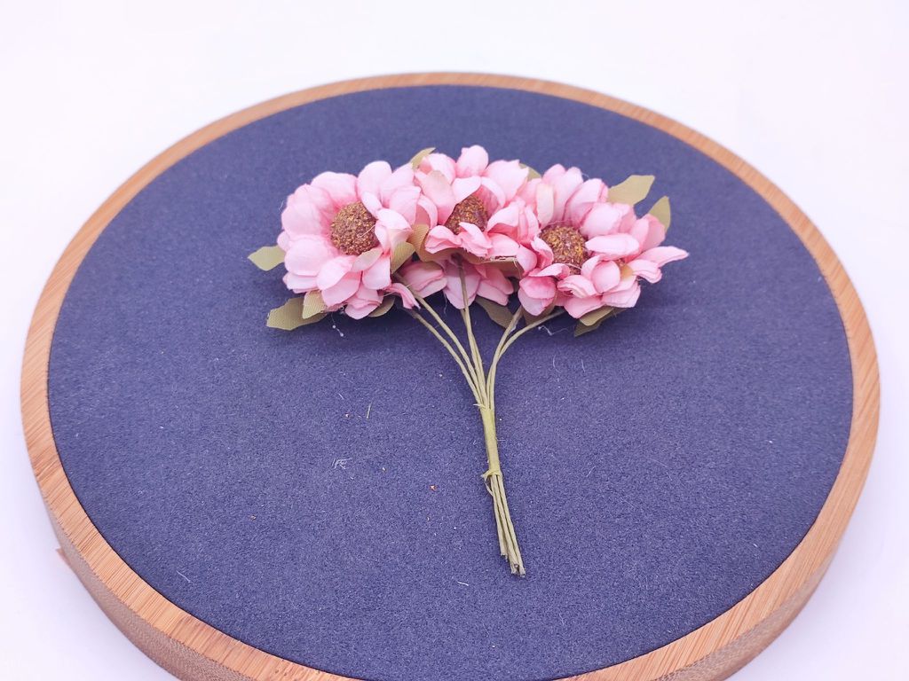 Marguerite artificielle rose Sc.36