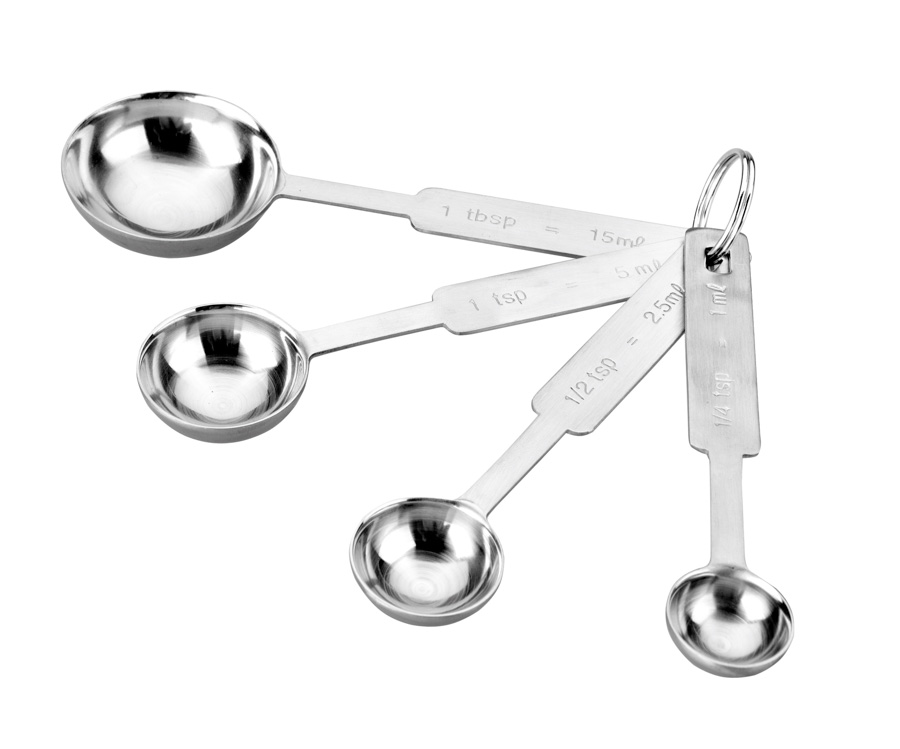 La cuillère en acier inoxydable mesure 4 pièces.