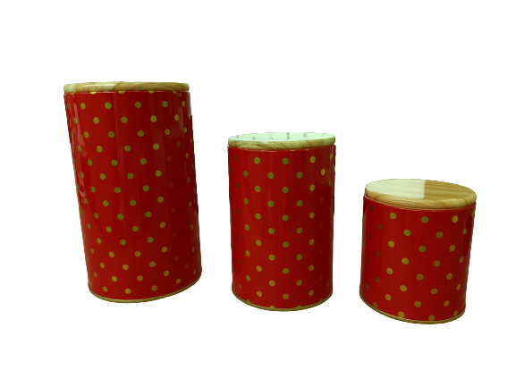 Studios. 3 canettes rouges et dorées