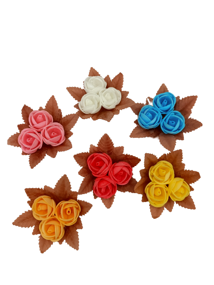 Centre de 3 fleurs dans l’hôte Cx.25