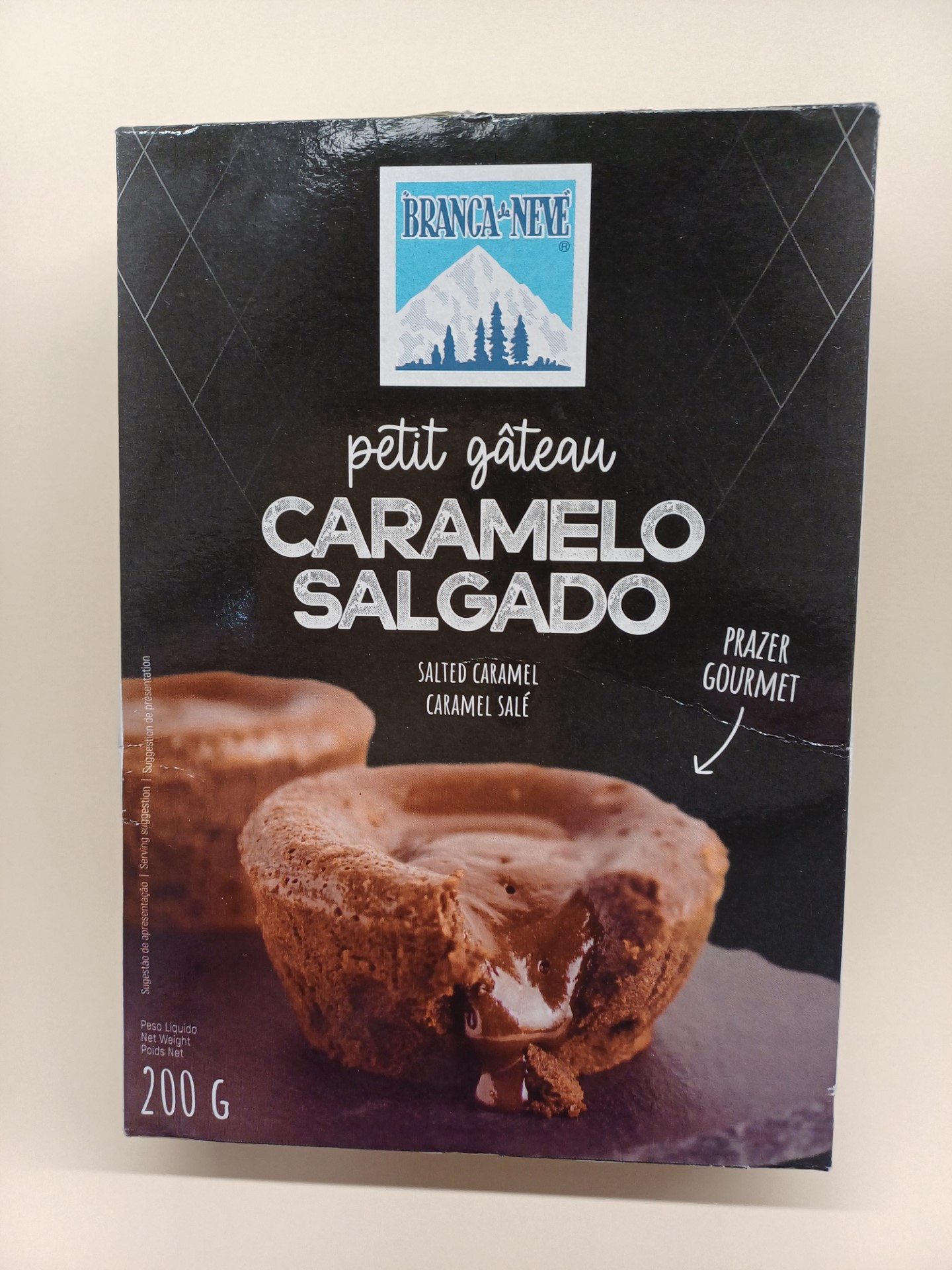 Petit Gâteau Salgadao Branca de Ne Caramel