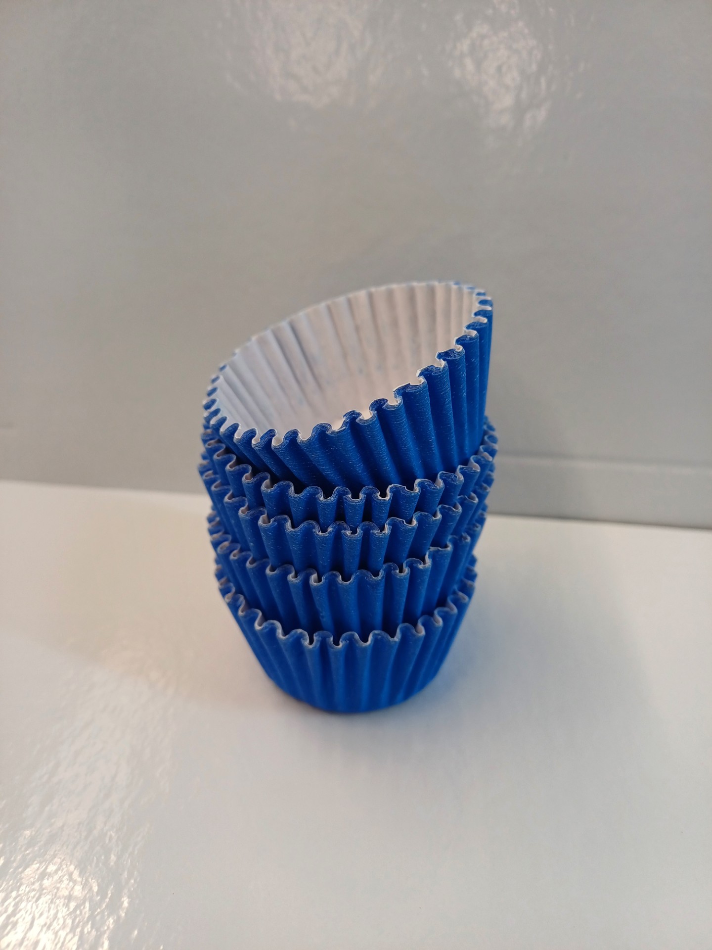 Moule à mini cupcakes bleu roi 5x2.5x3.5cm E