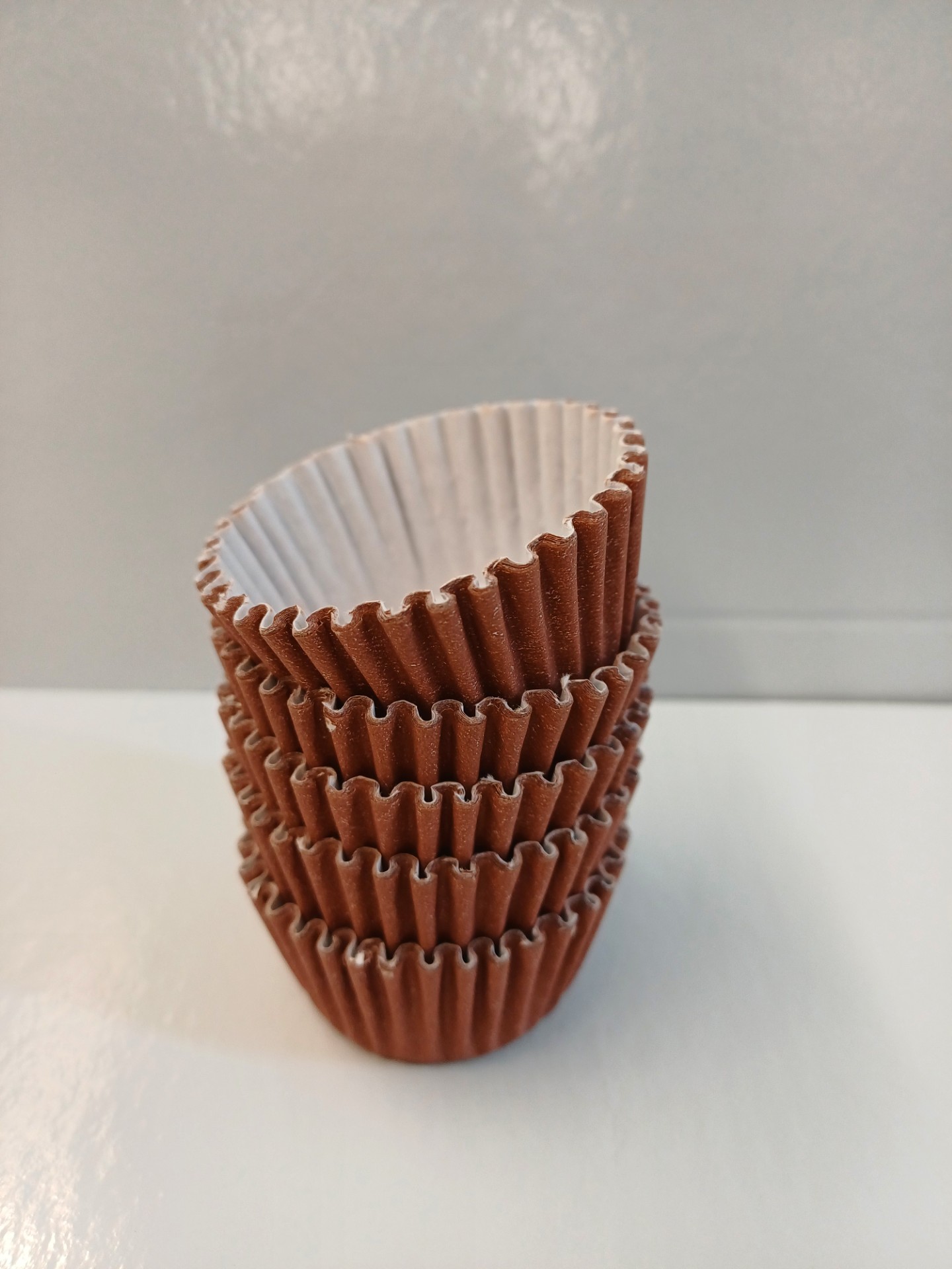 Moule à mini cupcakes marron 5x2.5x3.5cm E
