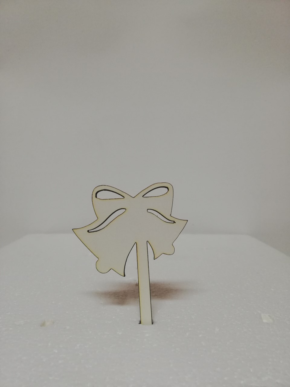 GARNITURE DE CUPCAKE CLOCHE BLANCHE