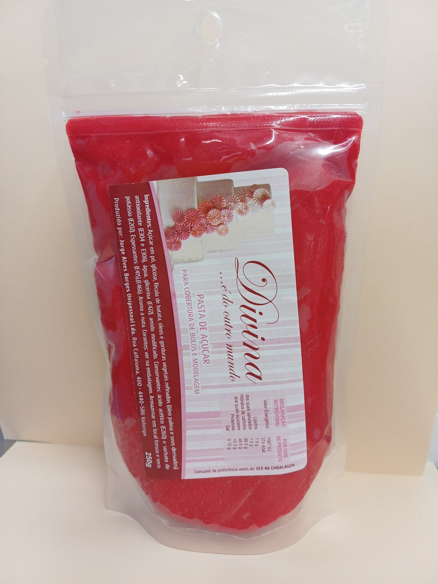 Divine Pâte à Sucre Rouge 250g
